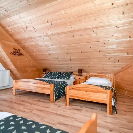 Pod Orlem Jacuzzi Sauna Panzió *