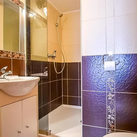 Pod Orlem Jacuzzi Sauna Bed and Breakfast 3*