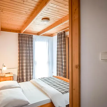 Pod Orlem Jacuzzi Sauna Panzió Kościelisko