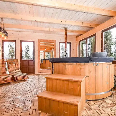 Pod Orlem Jacuzzi Sauna Bed and Breakfast 3*