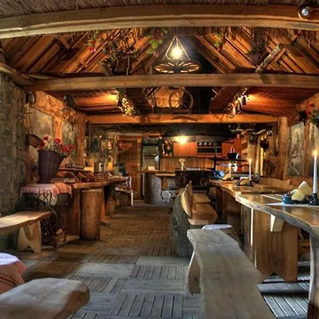 Bed and Breakfast Pod Orlem Jacuzzi Sauna Kościelisko