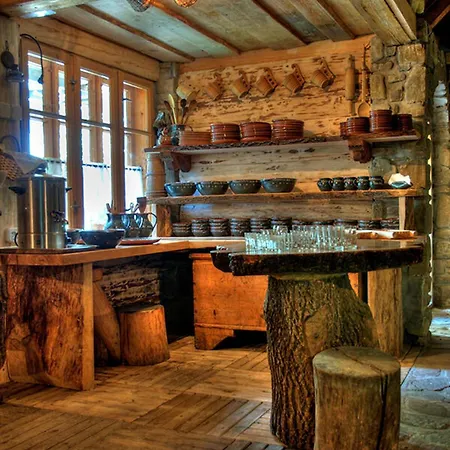 Pod Orlem Jacuzzi Sauna Bed and Breakfast Kościelisko