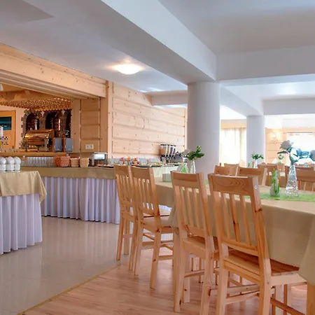 Pod Orlem Jacuzzi Sauna Bed and Breakfast