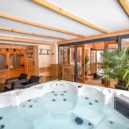 Bed and Breakfast Pod Orlem Jacuzzi Sauna